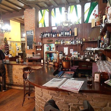 Hostal Virgen De La Encina Ponferrada Eksteriør billede