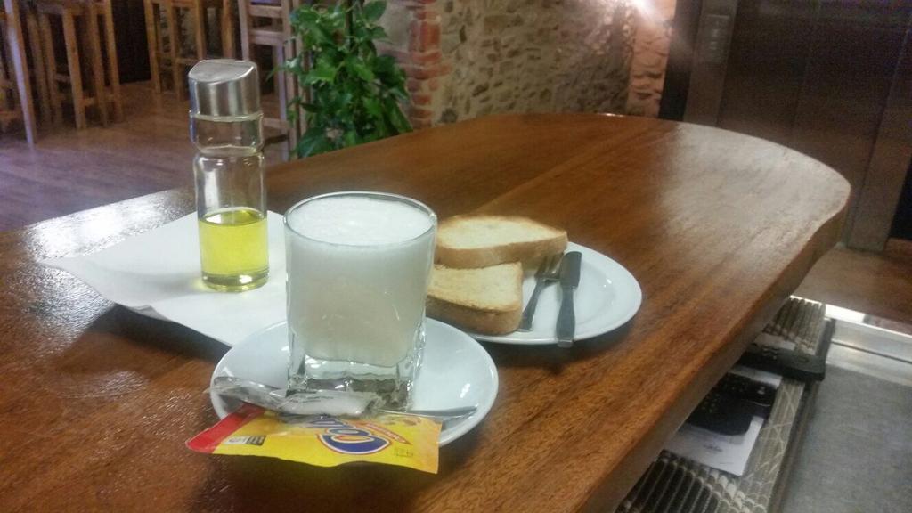 Hostal Virgen De La Encina Ponferrada Eksteriør billede